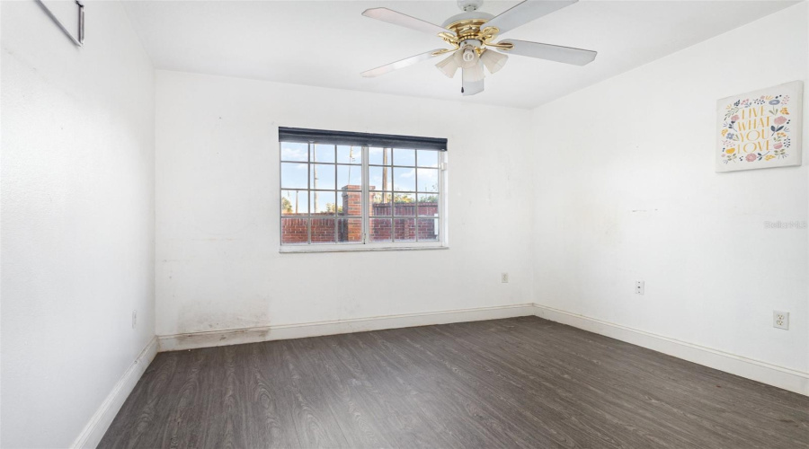 DAVENPORT, Florida 33896, 3 Bedrooms Bedrooms, ,2 BathroomsBathrooms,Residential,For Sale,PARADISE WOODS,0,MFRTB8439417