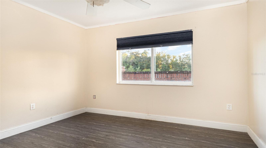 DAVENPORT, Florida 33896, 3 Bedrooms Bedrooms, ,2 BathroomsBathrooms,Residential,For Sale,PARADISE WOODS,0,MFRTB8439417