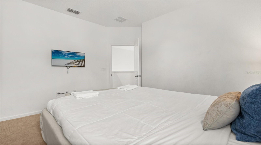 KISSIMMEE, Florida 34746, 8 Bedrooms Bedrooms, ,5 BathroomsBathrooms,Residential,For Sale,CABELLO,0,MFRO6262706