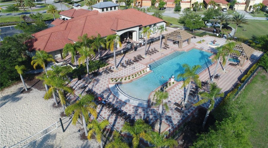 KISSIMMEE, Florida 34746, 8 Bedrooms Bedrooms, ,5 BathroomsBathrooms,Residential,For Sale,CABELLO,0,MFRO6262706