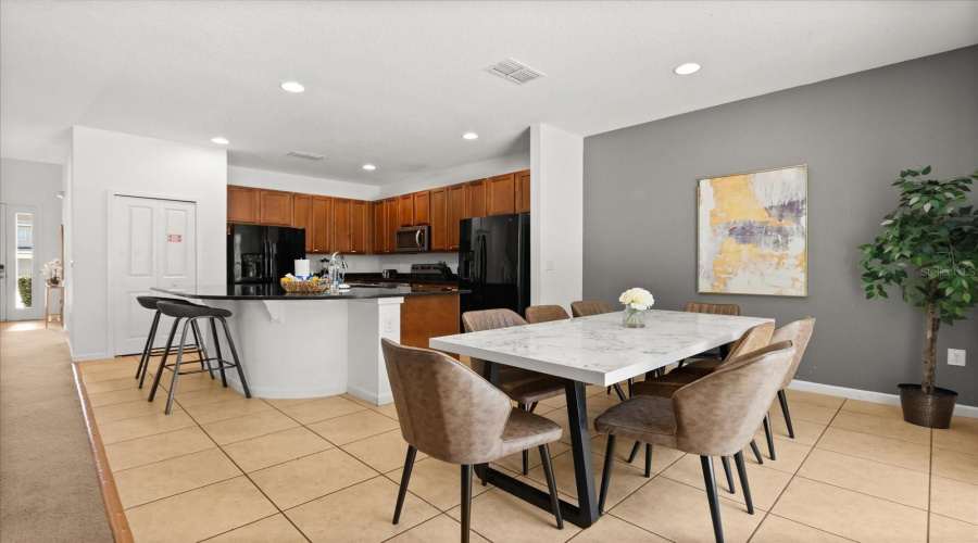 KISSIMMEE, Florida 34746, 8 Bedrooms Bedrooms, ,5 BathroomsBathrooms,Residential,For Sale,CABELLO,0,MFRO6262706
