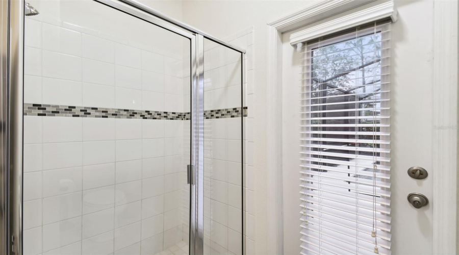 DAVENPORT, Florida 33837, 6 Bedrooms Bedrooms, ,4 BathroomsBathrooms,Residential,For Sale,OAKBOURNE,0,MFRS5136966