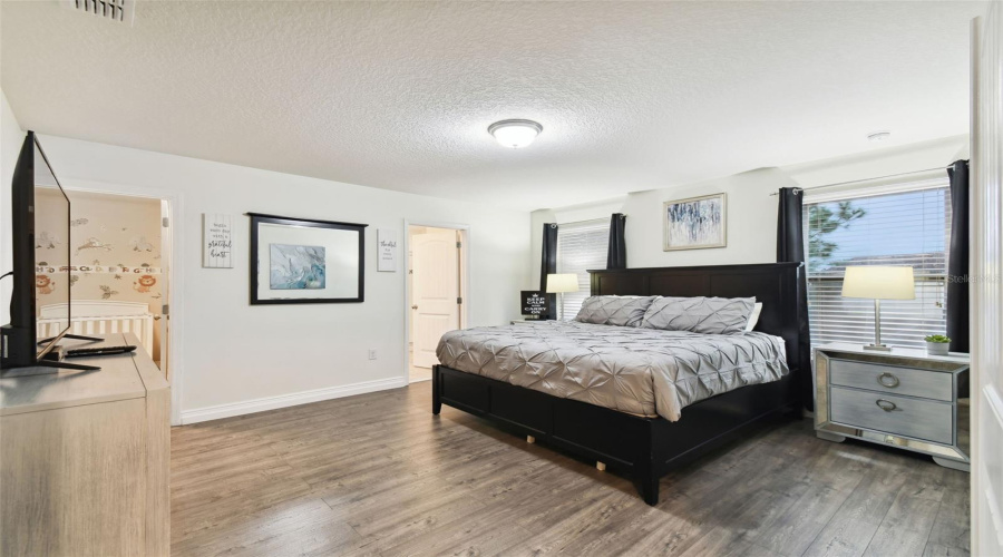 DAVENPORT, Florida 33837, 6 Bedrooms Bedrooms, ,4 BathroomsBathrooms,Residential,For Sale,OAKBOURNE,0,MFRS5136966