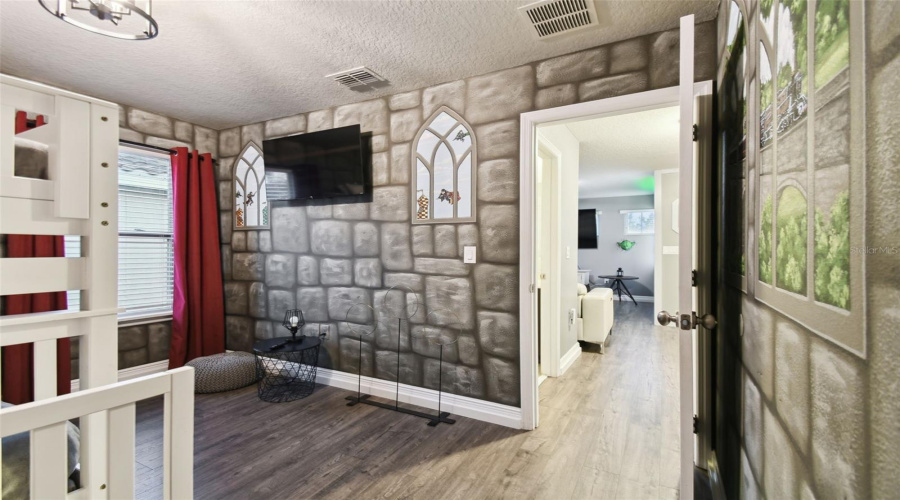 DAVENPORT, Florida 33837, 6 Bedrooms Bedrooms, ,4 BathroomsBathrooms,Residential,For Sale,OAKBOURNE,0,MFRS5136966