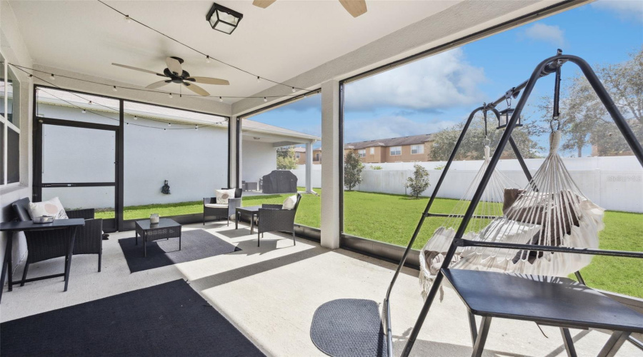Screened-In Patio