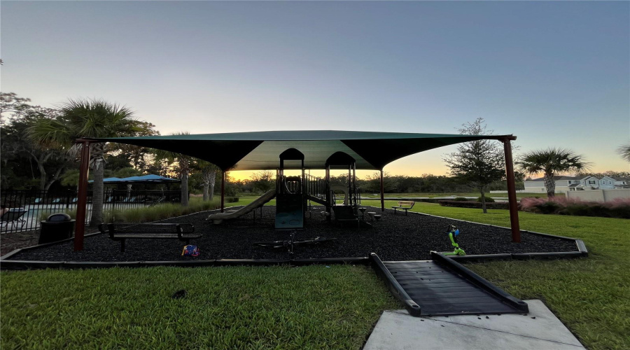 DAVENPORT, Florida 33837, 5 Bedrooms Bedrooms, ,3 BathroomsBathrooms,Residential,For Sale,CHINOY,0,MFRS5136943