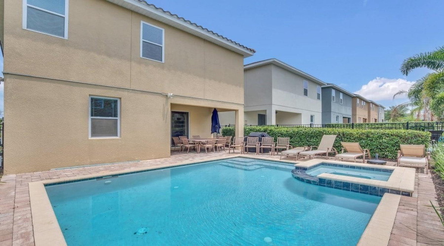 KISSIMMEE, Florida 34747, 8 Bedrooms Bedrooms, ,7 BathroomsBathrooms,Residential,For Sale,NOVI,0,MFRO6352865