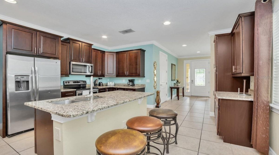 KISSIMMEE, Florida 34747, 8 Bedrooms Bedrooms, ,7 BathroomsBathrooms,Residential,For Sale,NOVI,0,MFRO6352865