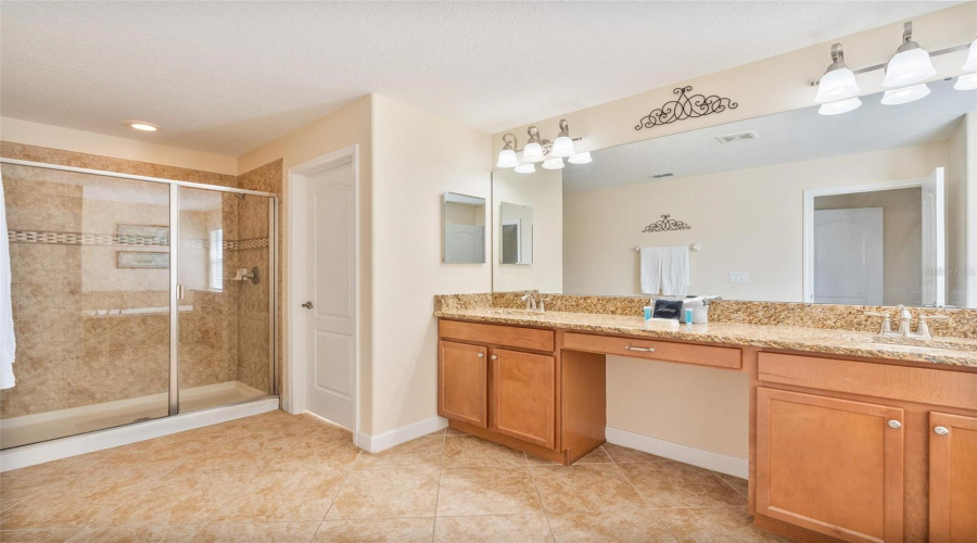 KISSIMMEE, Florida 34747, 5 Bedrooms Bedrooms, ,5 BathroomsBathrooms,Residential,For Sale,SUGAR PALM,0,MFRO6353313