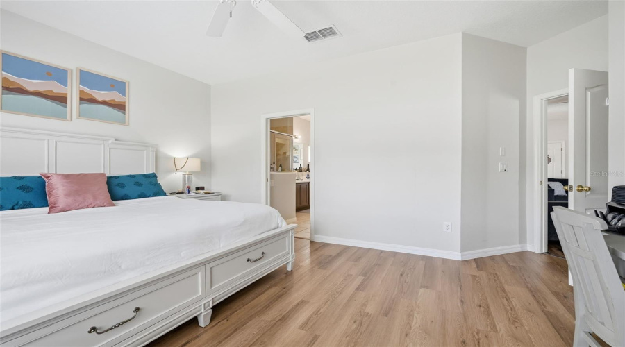 DAVENPORT, Florida 33896, 4 Bedrooms Bedrooms, ,3 BathroomsBathrooms,Residential,For Sale,SUSSEX,0,MFRO6354453