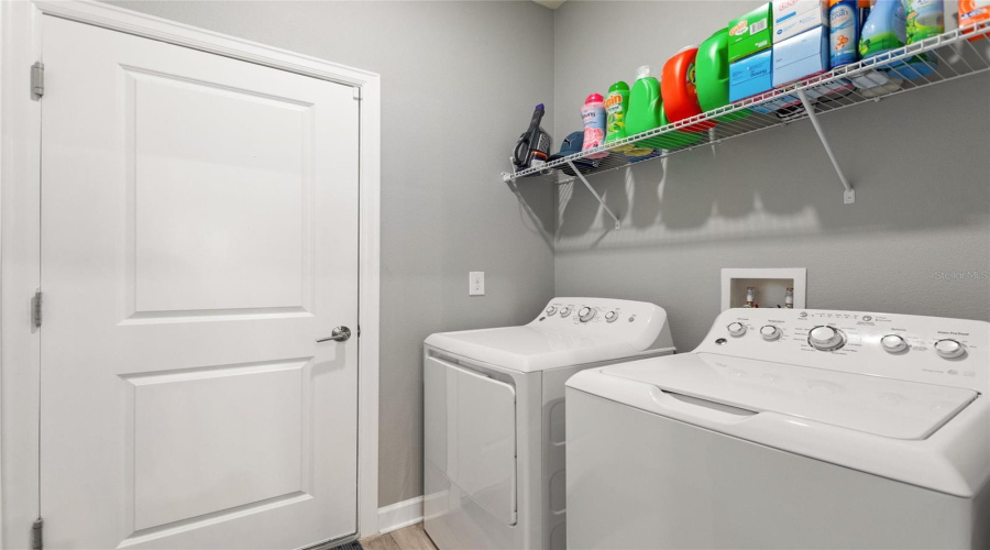 DAVENPORT, Florida 33896, 2 Bedrooms Bedrooms, ,2 BathroomsBathrooms,Residential,For Sale,BLACKWOLF RUN,0,MFRS5137021