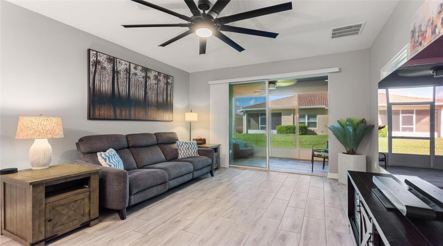 DAVENPORT, Florida 33896, 2 Bedrooms Bedrooms, ,2 BathroomsBathrooms,Residential,For Sale,BLACKWOLF RUN,0,MFRS5137021