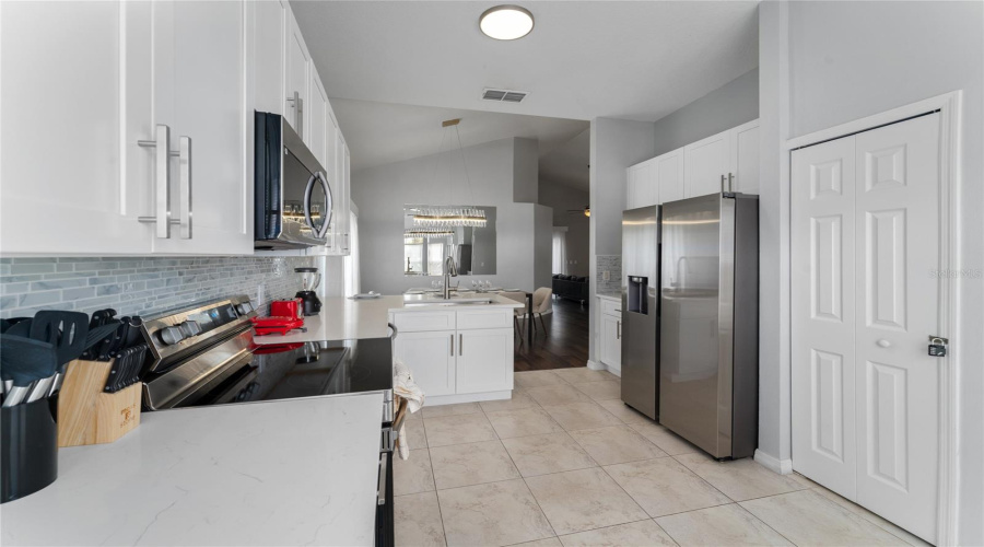 KISSIMMEE, Florida 34746, 4 Bedrooms Bedrooms, ,2 BathroomsBathrooms,Residential,For Sale,TOURMALINE,0,MFRO6354562