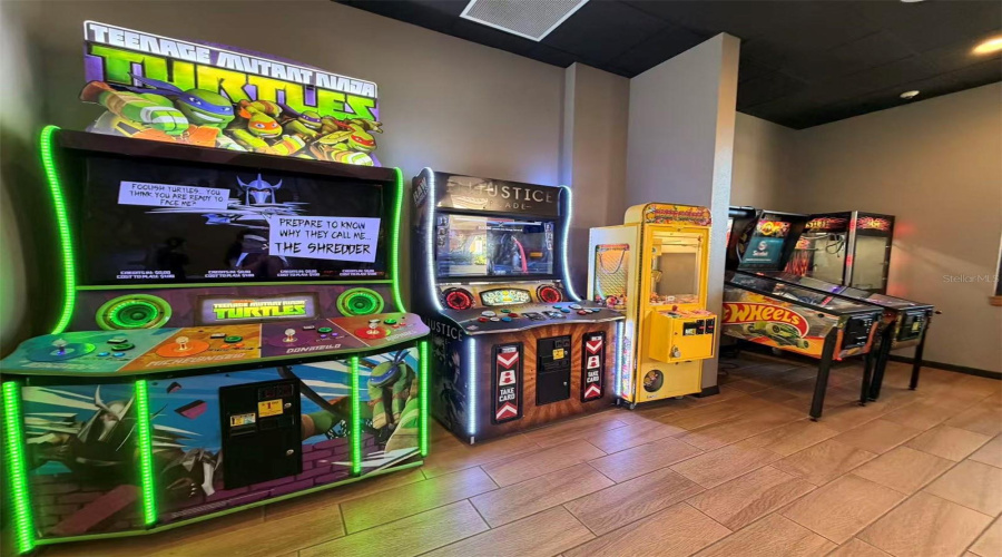 KISSIMMEE, Florida 34746, 3 Bedrooms Bedrooms, ,2 BathroomsBathrooms,Residential,For Sale,DELOREAN,0,MFRO6354581