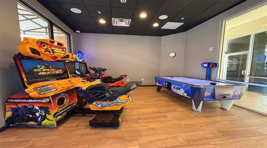 KISSIMMEE, Florida 34746, 3 Bedrooms Bedrooms, ,2 BathroomsBathrooms,Residential,For Sale,DELOREAN,0,MFRO6354581