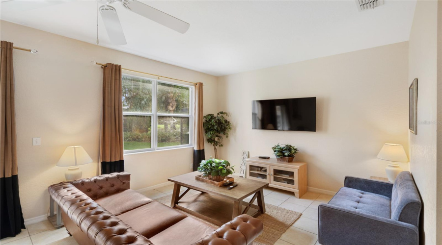 KISSIMMEE, Florida 34746, 3 Bedrooms Bedrooms, ,2 BathroomsBathrooms,Residential,For Sale,DELOREAN,0,MFRO6354581