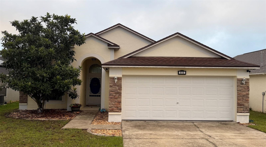 DAVENPORT, Florida 33837, 3 Bedrooms Bedrooms, ,2 BathroomsBathrooms,Residential,For Sale,NICHOLSON,0,MFRG5103570