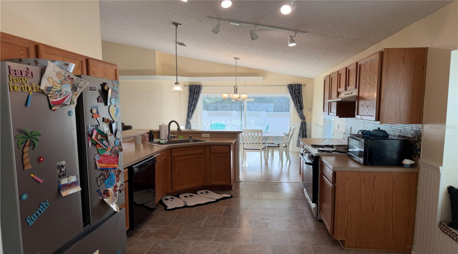 DAVENPORT, Florida 33837, 3 Bedrooms Bedrooms, ,2 BathroomsBathrooms,Residential,For Sale,NICHOLSON,0,MFRG5103570