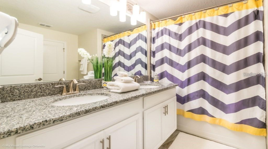 KISSIMMEE, Florida 34746, 4 Bedrooms Bedrooms, ,3 BathroomsBathrooms,Residential,For Sale,JULIET,0,MFRS5136662