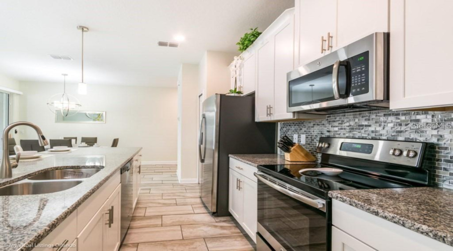KISSIMMEE, Florida 34746, 4 Bedrooms Bedrooms, ,3 BathroomsBathrooms,Residential,For Sale,JULIET,0,MFRS5136662