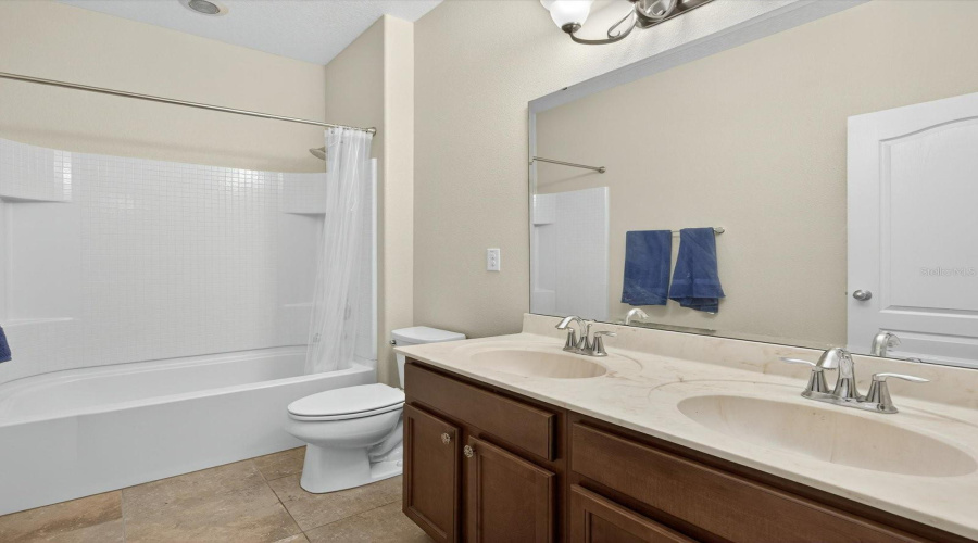 KISSIMMEE, Florida 34746, 3 Bedrooms Bedrooms, ,2 BathroomsBathrooms,Residential,For Sale,OLIVIA BREEZE,0,MFRO6348537