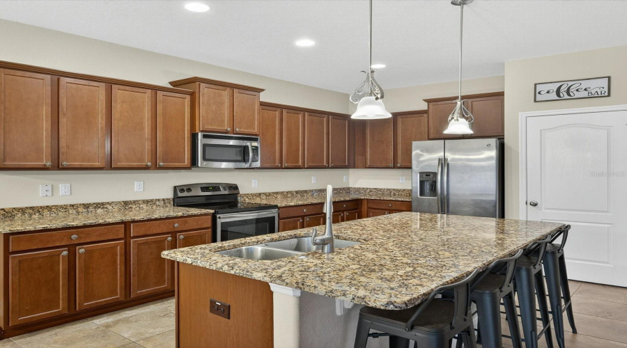 KISSIMMEE, Florida 34746, 3 Bedrooms Bedrooms, ,2 BathroomsBathrooms,Residential,For Sale,OLIVIA BREEZE,0,MFRO6348537