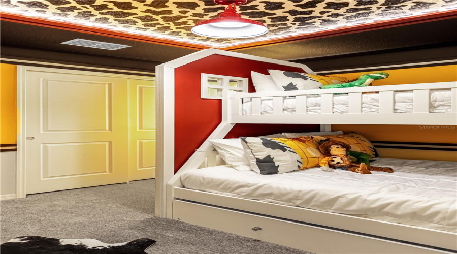 DAVENPORT, Florida 33897, 5 Bedrooms Bedrooms, ,4 BathroomsBathrooms,Residential,For Sale,LANA,0,MFRO6341623