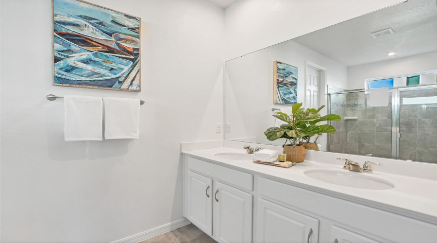 KISSIMMEE, Florida 34747, 9 Bedrooms Bedrooms, ,6 BathroomsBathrooms,Residential,For Sale,CAROLINE BAY,0,MFRO6283006