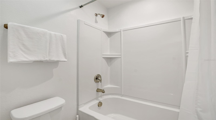 KISSIMMEE, Florida 34747, 9 Bedrooms Bedrooms, ,6 BathroomsBathrooms,Residential,For Sale,CAROLINE BAY,0,MFRO6283006