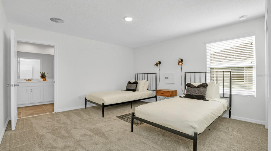 KISSIMMEE, Florida 34747, 9 Bedrooms Bedrooms, ,6 BathroomsBathrooms,Residential,For Sale,CAROLINE BAY,0,MFRO6283006