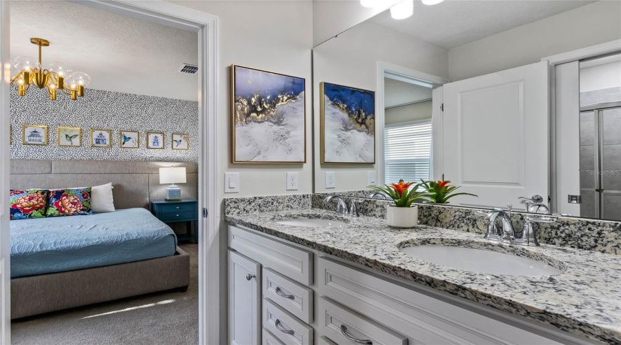 DAVENPORT, Florida 33897, 8 Bedrooms Bedrooms, ,6 BathroomsBathrooms,Residential,For Sale,LANA,0,MFRO6295031