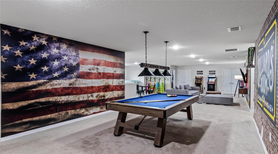 DAVENPORT, Florida 33897, 8 Bedrooms Bedrooms, ,6 BathroomsBathrooms,Residential,For Sale,LANA,0,MFRO6295031