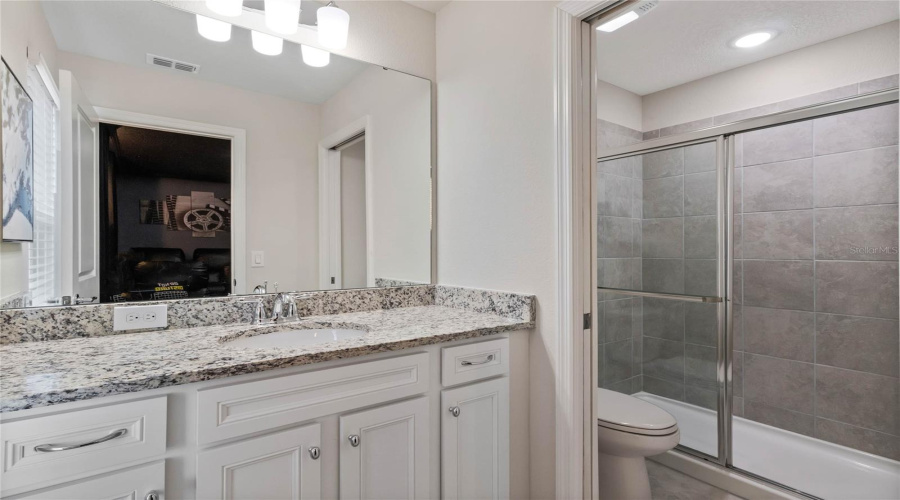 DAVENPORT, Florida 33897, 8 Bedrooms Bedrooms, ,6 BathroomsBathrooms,Residential,For Sale,LANA,0,MFRO6295031