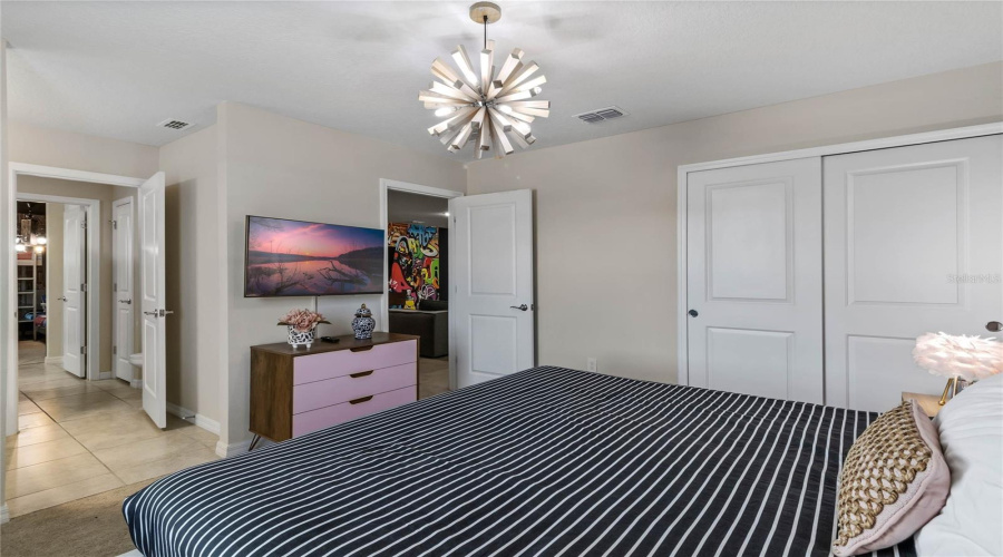 DAVENPORT, Florida 33897, 8 Bedrooms Bedrooms, ,6 BathroomsBathrooms,Residential,For Sale,LANA,0,MFRO6295031