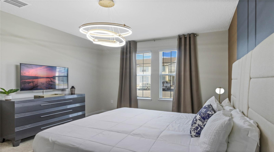 DAVENPORT, Florida 33897, 8 Bedrooms Bedrooms, ,6 BathroomsBathrooms,Residential,For Sale,LANA,0,MFRO6295031