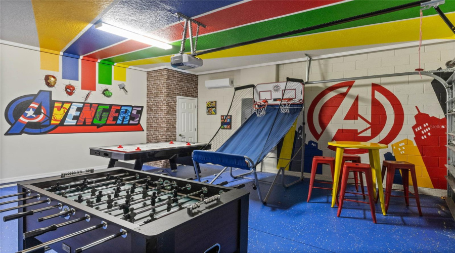 DAVENPORT, Florida 33897, 8 Bedrooms Bedrooms, ,6 BathroomsBathrooms,Residential,For Sale,LANA,0,MFRO6295031