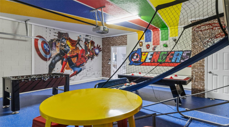 DAVENPORT, Florida 33897, 8 Bedrooms Bedrooms, ,6 BathroomsBathrooms,Residential,For Sale,LANA,0,MFRO6295031