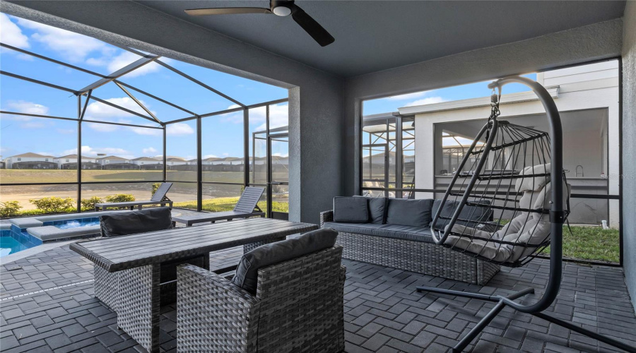 DAVENPORT, Florida 33897, 8 Bedrooms Bedrooms, ,6 BathroomsBathrooms,Residential,For Sale,LANA,0,MFRO6295031