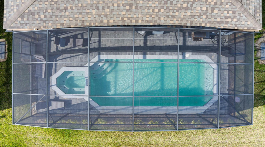 DAVENPORT, Florida 33897, 8 Bedrooms Bedrooms, ,6 BathroomsBathrooms,Residential,For Sale,LANA,0,MFRO6295031