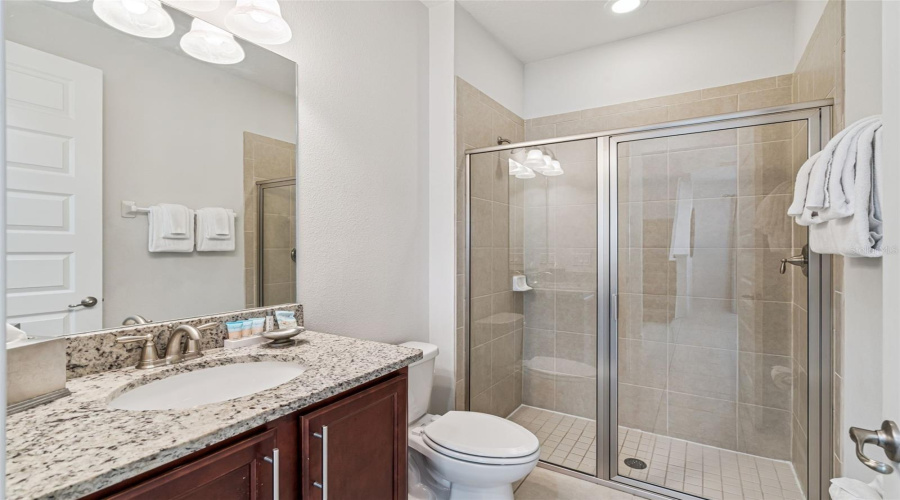 KISSIMMEE, Florida 34747, 5 Bedrooms Bedrooms, ,5 BathroomsBathrooms,Residential,For Sale,PENDANT,0,MFRS5137120