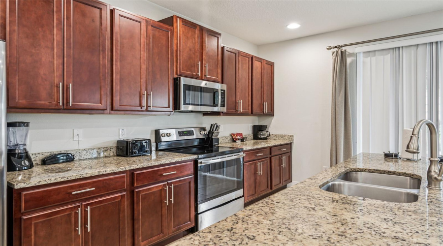 KISSIMMEE, Florida 34747, 5 Bedrooms Bedrooms, ,5 BathroomsBathrooms,Residential,For Sale,PENDANT,0,MFRS5137120