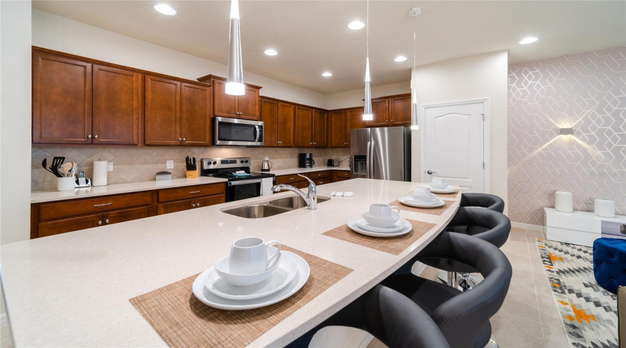 KISSIMMEE, Florida 34747, 5 Bedrooms Bedrooms, ,4 BathroomsBathrooms,Residential,For Sale,DUBAI,0,MFRO6328333