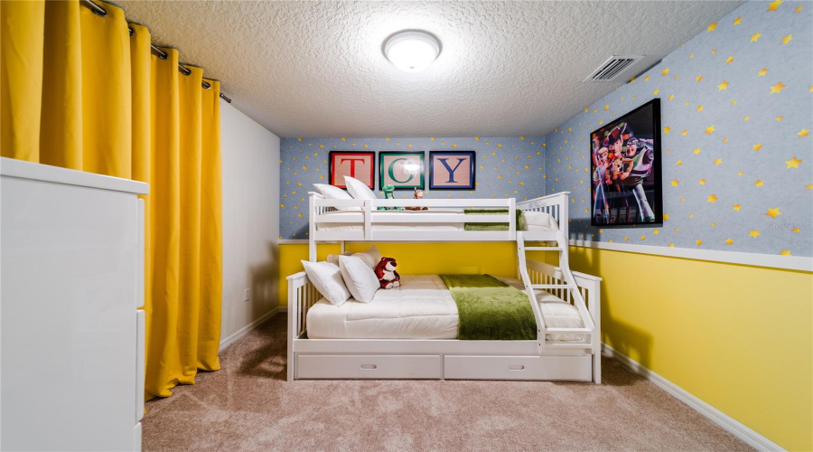 KISSIMMEE, Florida 34747, 5 Bedrooms Bedrooms, ,4 BathroomsBathrooms,Residential,For Sale,DUBAI,0,MFRO6328333