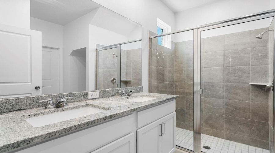 KISSIMMEE, Florida 34747, 6 Bedrooms Bedrooms, ,4 BathroomsBathrooms,Residential,For Sale,ZABALLINA,0,MFRO6354443