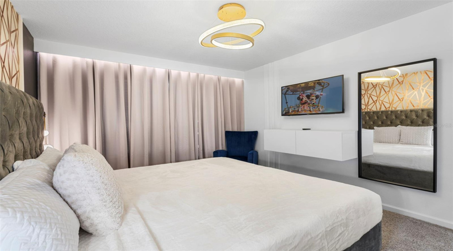 KISSIMMEE, Florida 34747, 6 Bedrooms Bedrooms, ,4 BathroomsBathrooms,Residential,For Sale,ZABALLINA,0,MFRO6354443