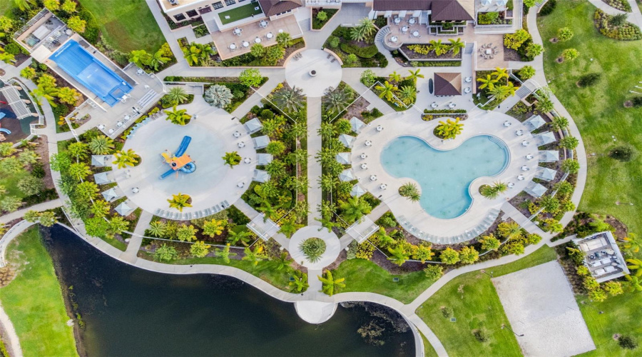 KISSIMMEE, Florida 34747, 6 Bedrooms Bedrooms, ,4 BathroomsBathrooms,Residential,For Sale,ZABALLINA,0,MFRO6354443