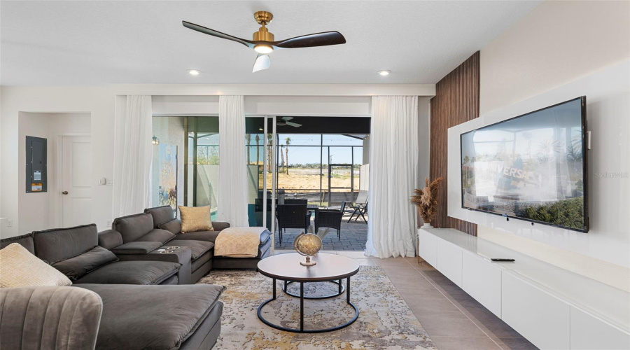 KISSIMMEE, Florida 34747, 6 Bedrooms Bedrooms, ,4 BathroomsBathrooms,Residential,For Sale,ZABALLINA,0,MFRO6354443