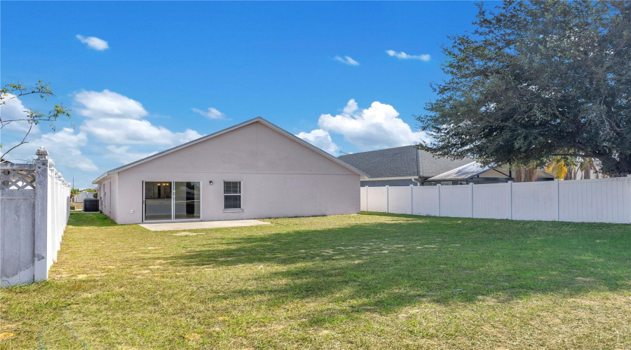 DAVENPORT, Florida 33897, 4 Bedrooms Bedrooms, ,2 BathroomsBathrooms,Residential,For Sale,HAVERSHAM,0,MFRO6344900