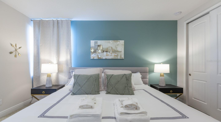 KISSIMMEE, Florida 34747, 6 Bedrooms Bedrooms, ,6 BathroomsBathrooms,Residential,For Sale,SOUTHFIELD,0,MFRO6354805