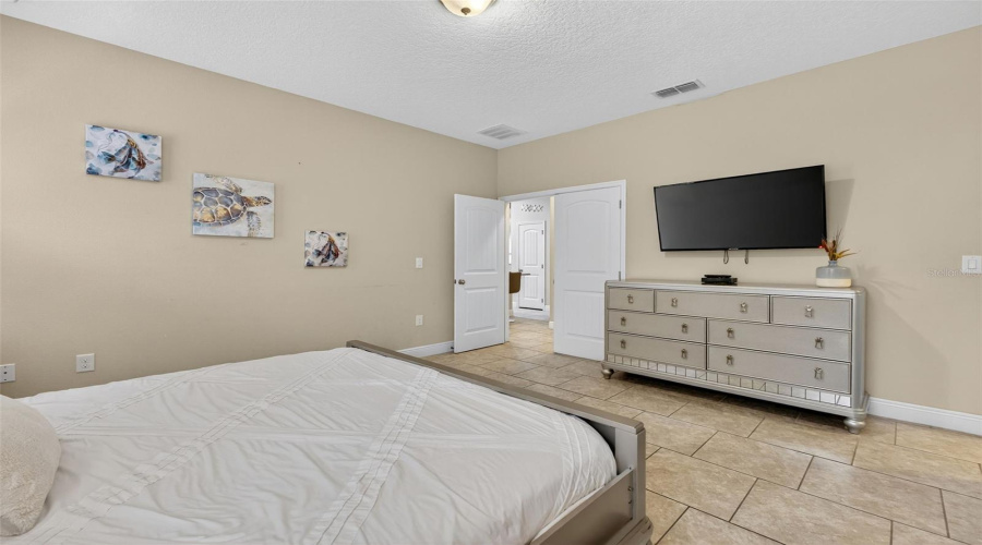 DAVENPORT, Florida 33837, 5 Bedrooms Bedrooms, ,4 BathroomsBathrooms,Residential,For Sale,WILDWOOD,0,MFRS5137161